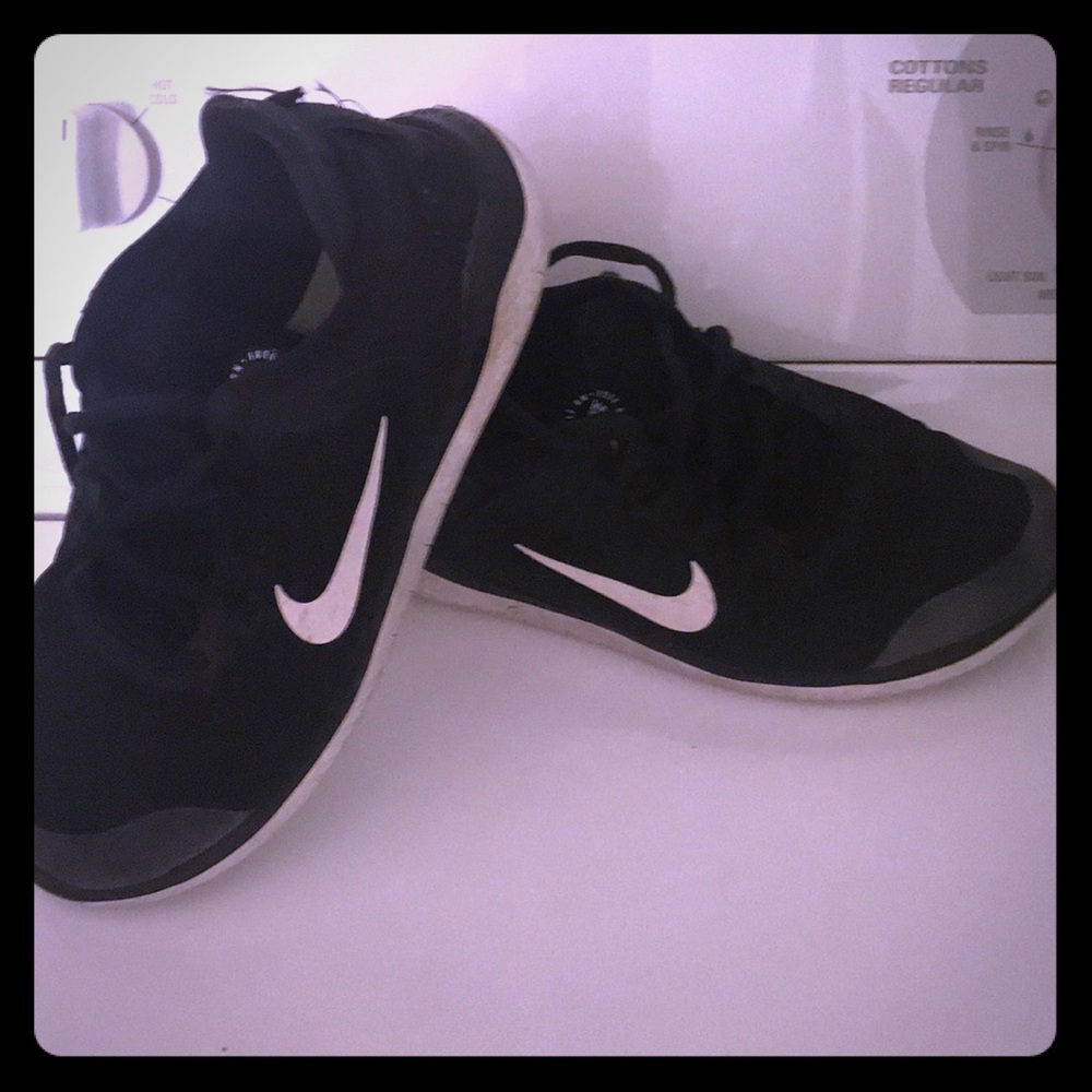 3/$6 Nike Athletic Shoes  youth size 6.5